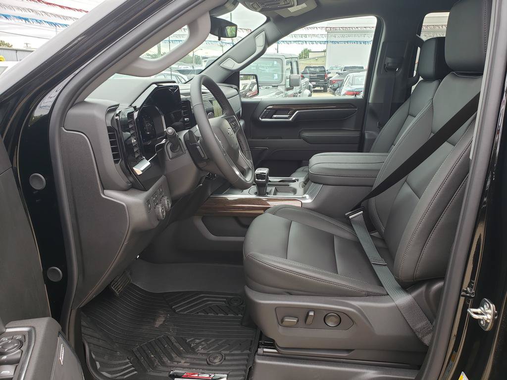 New 2026 Chevrolet Silverado 1500 RST w/ Convenience Package II AWD/4WD image 24
