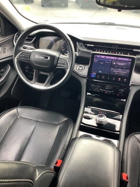 Used 2021 Jeep Grand Cherokee L Limited AWD/4WD image 14