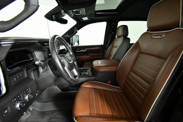 Used 2024 GMC Sierra 3500 Denali Ultimate image 5