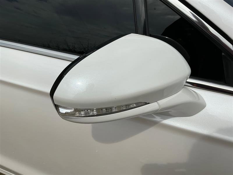 Used 2017 Ford Fusion Platinum image 15