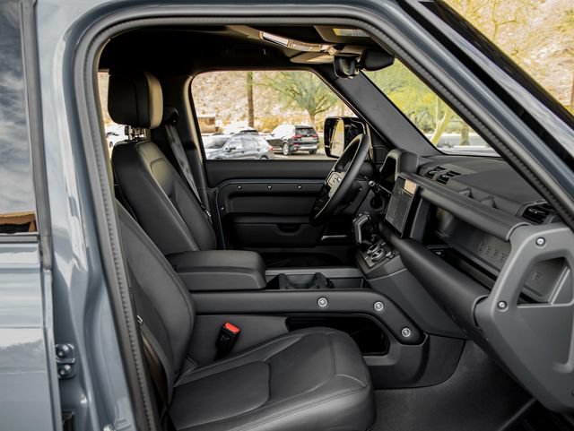 Used 2025 Land Rover Defender 110 S AWD/4WD image 36