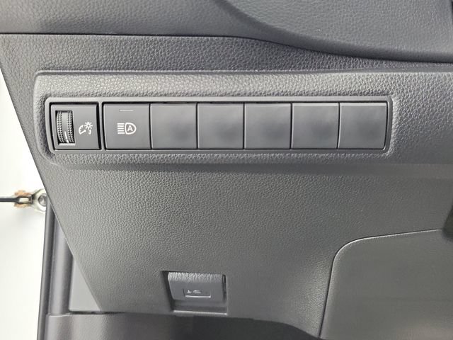 Used 2022 Toyota Corolla XSE FWD image 31
