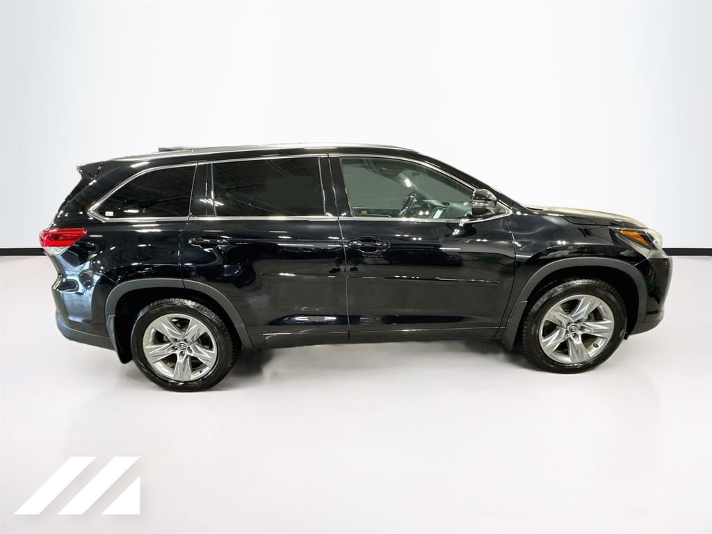 Used 2019 Toyota Highlander Limited AWD/4WD image 4