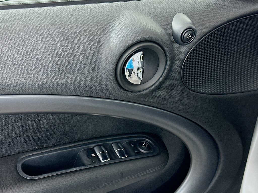 Used 2013 MINI Cooper Countryman S image 16