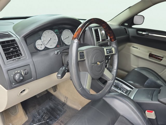 Used 2007 Chrysler 300 C RWD image 25