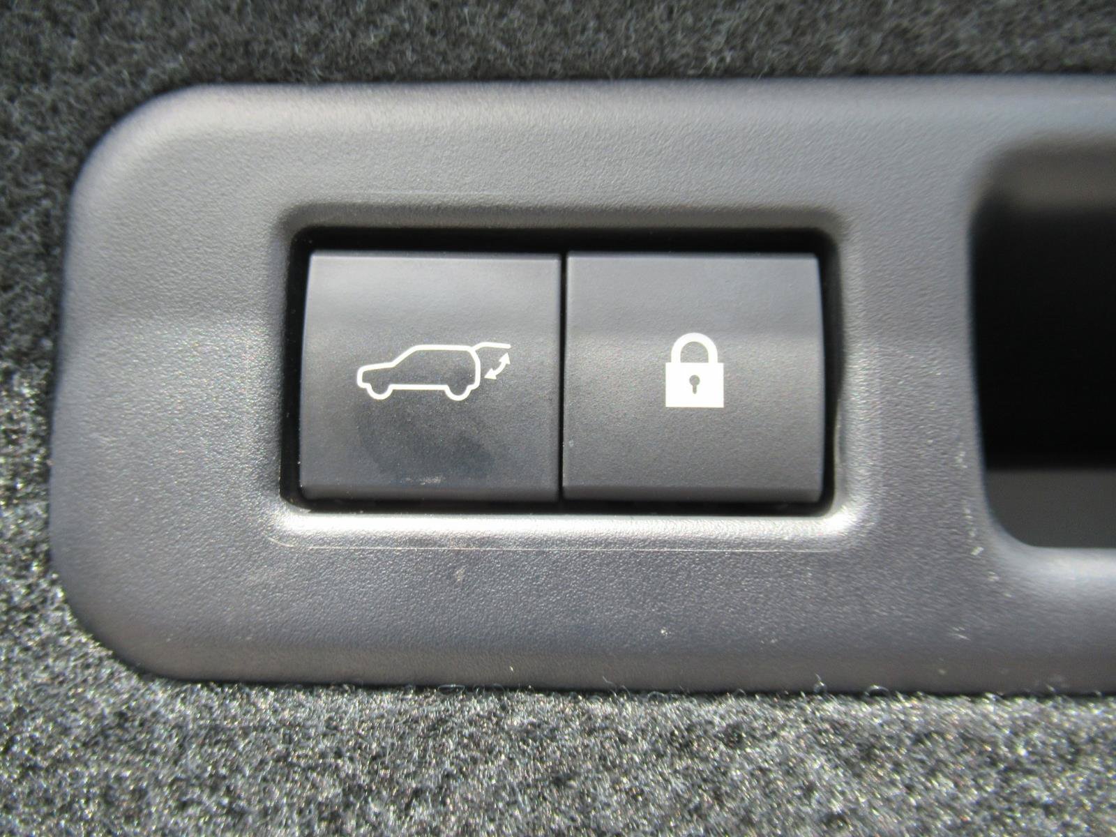 Used 2020 Lexus RX 350L FWD w/ Premium Package image 40