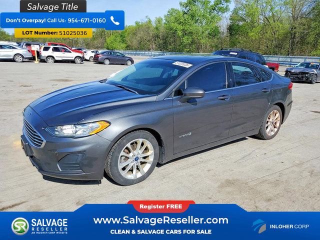 Used 2019 Ford Fusion SE FWD image 1