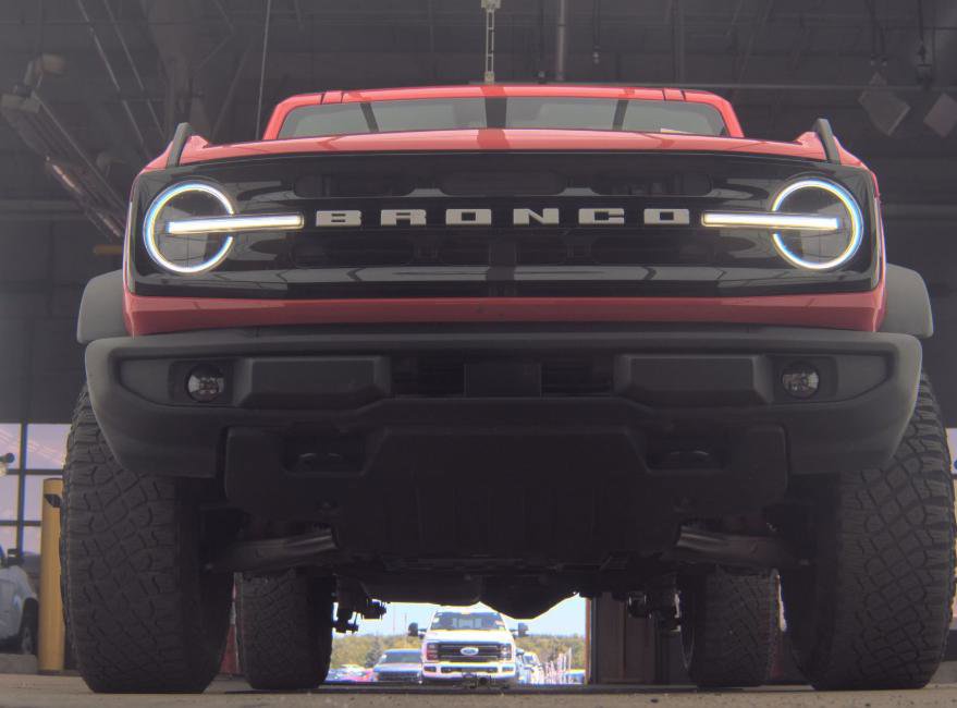 Used 2023 Ford Bronco Outer Banks w/ Sasquatch Package AWD/4WD image 6