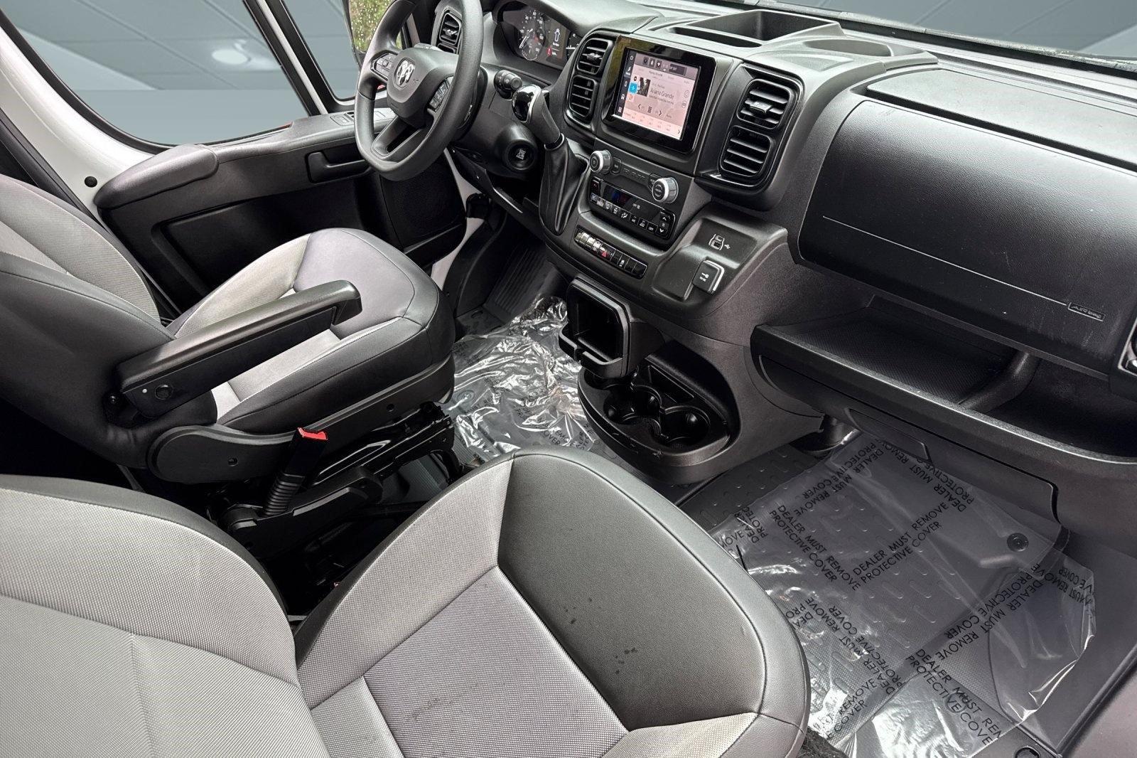 Used 2025 RAM ProMaster 2500 w/ Convenience Group FWD image 33
