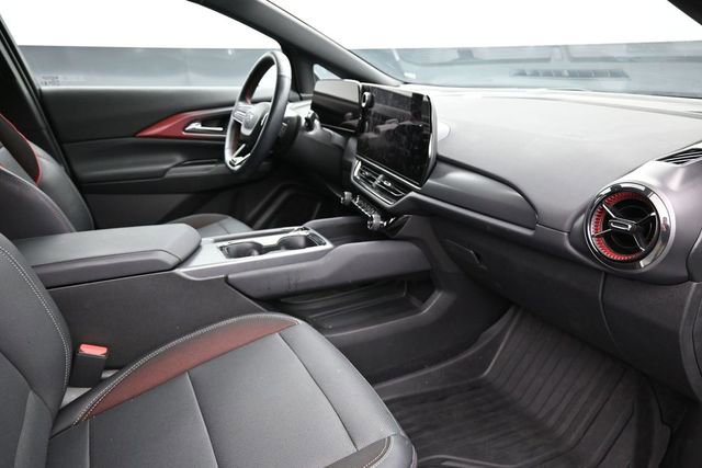 Used 2024 Chevrolet Equinox EV RS FWD image 18