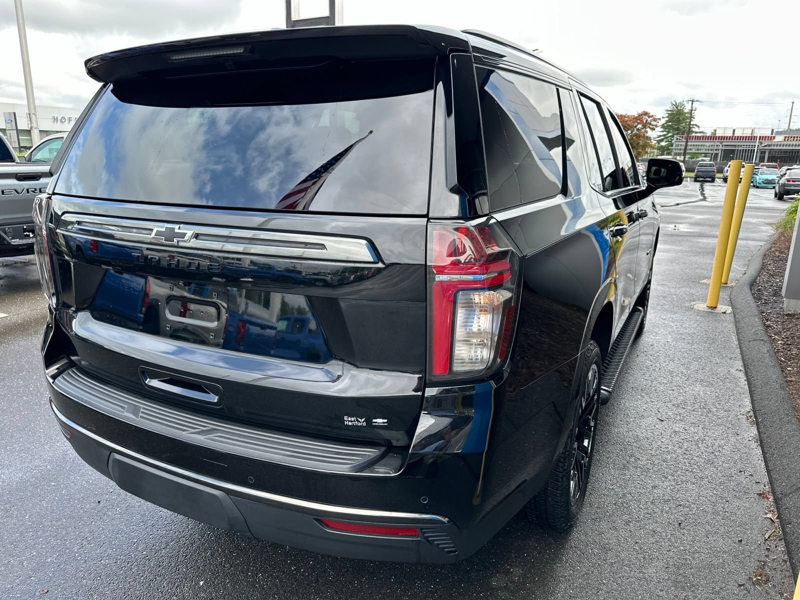 Used 2021 Chevrolet Tahoe Z71 w/ Z71 Off-Road Package AWD/4WD image 5