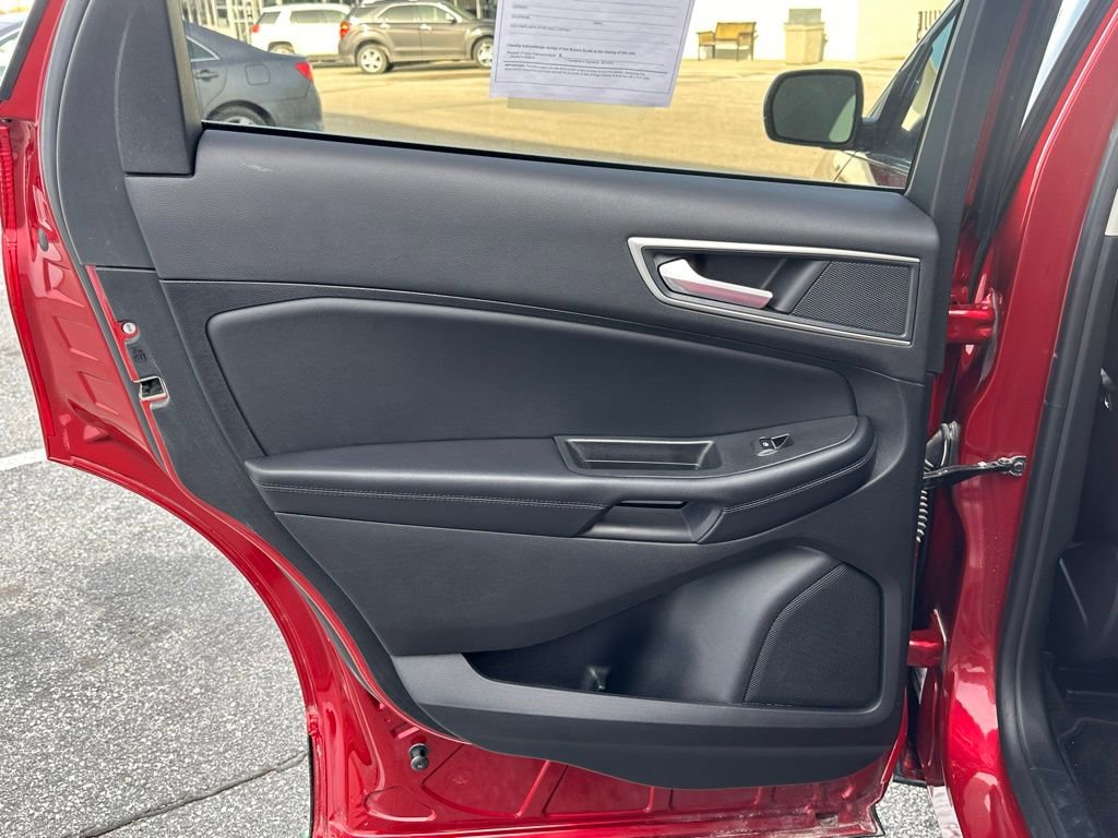 Certified 2024 Ford Edge SEL w/ Convenience Package image 15