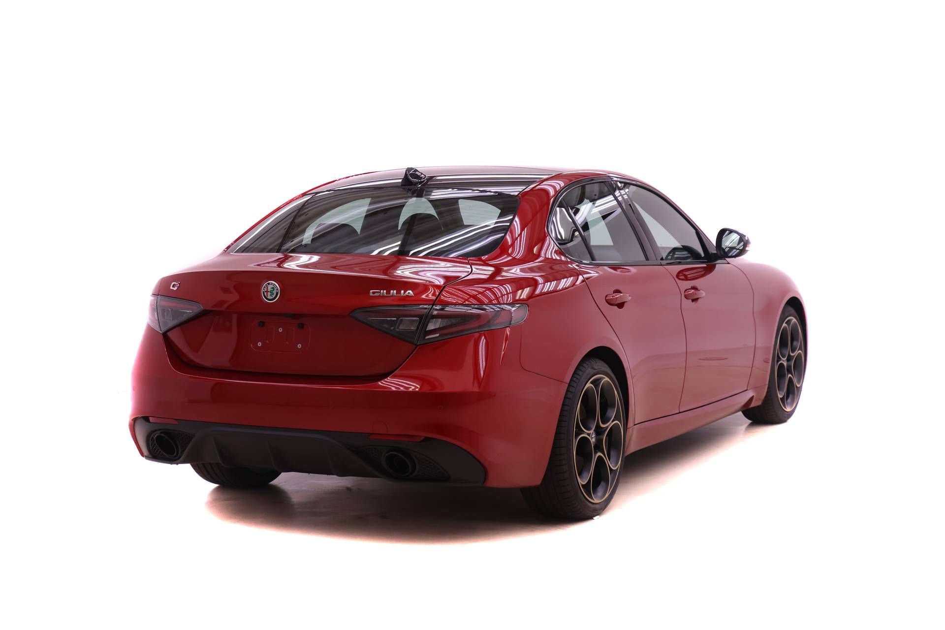 New 2025 Alfa Romeo Giulia w/ Driving Assist Package image 4