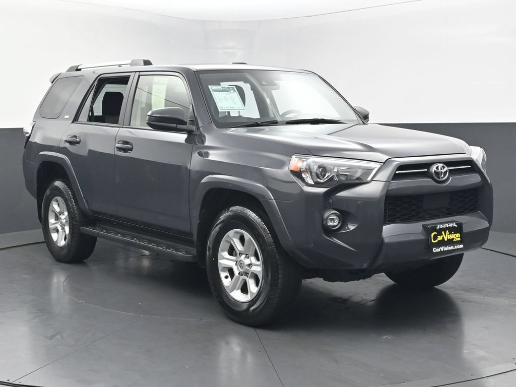 Used 2024 Toyota 4Runner SR5 AWD/4WD image 3