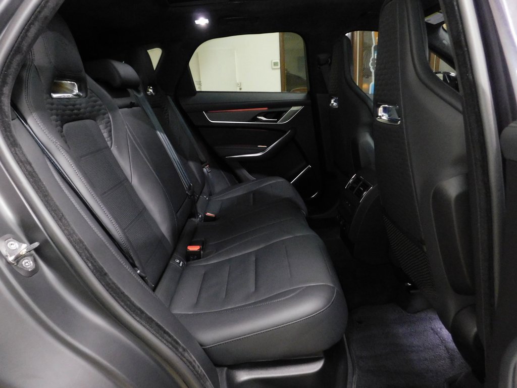Used 2024 Jaguar F-PACE SVR image 94