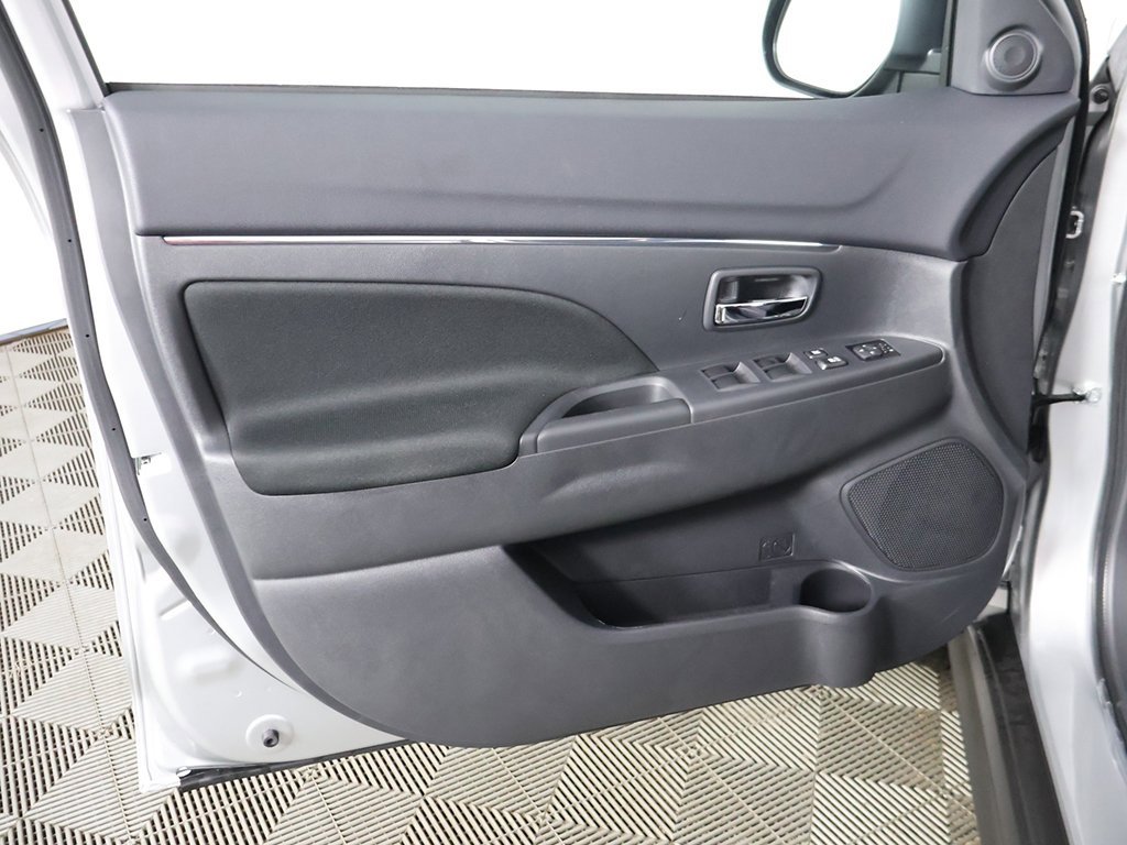 New 2025 Mitsubishi Outlander Sport LE image 19