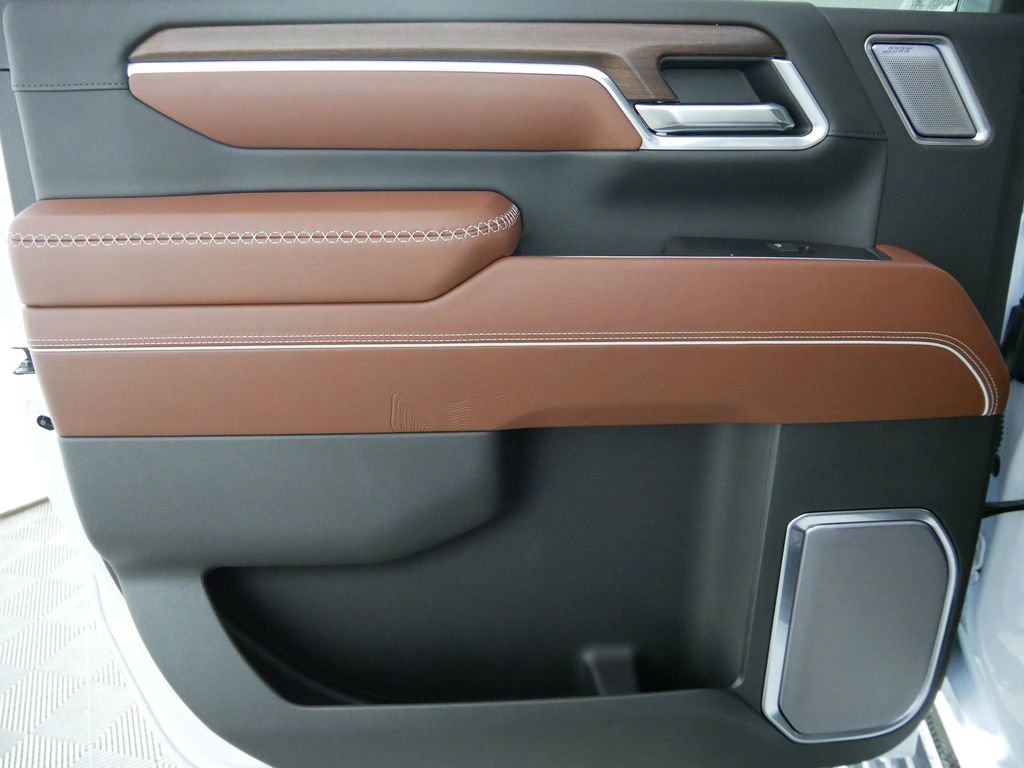 New 2026 GMC Sierra 3500 Denali Ultimate image 15