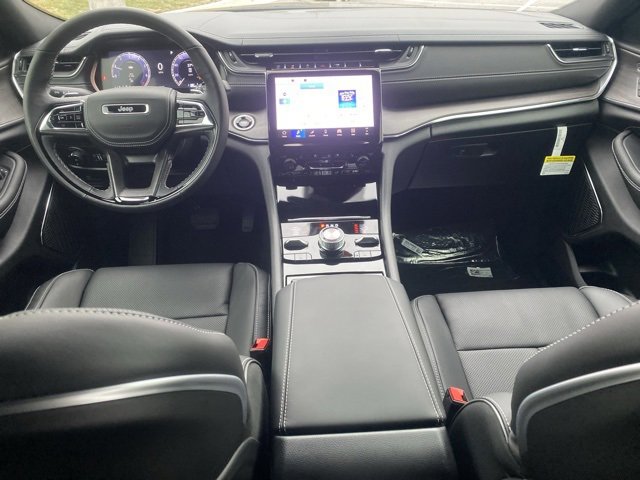 New 2025 Jeep Grand Cherokee L Overland w/ Advanced Protech Group III image 38