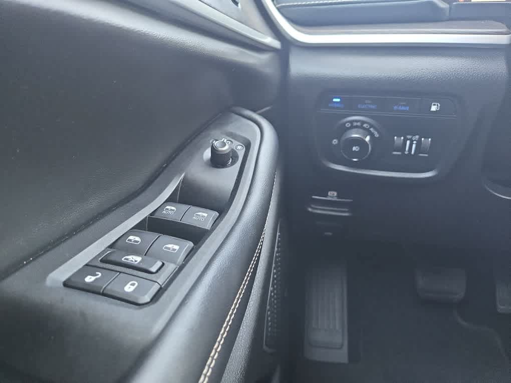 Used 2023 Jeep Grand Cherokee 30th Anniversary AWD/4WD image 22