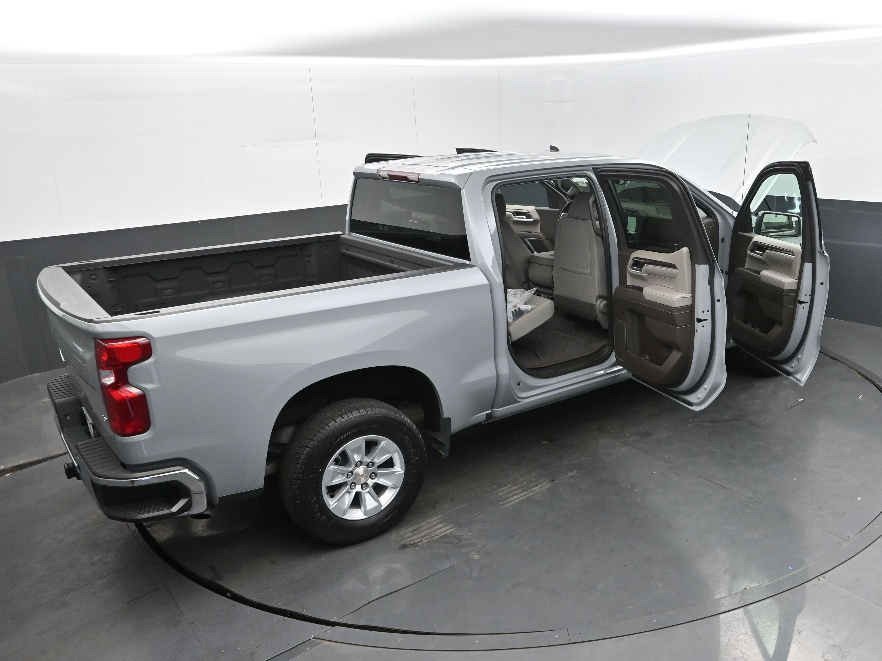 Used 2024 Chevrolet Silverado 1500 LT w/ Protection Package image 44