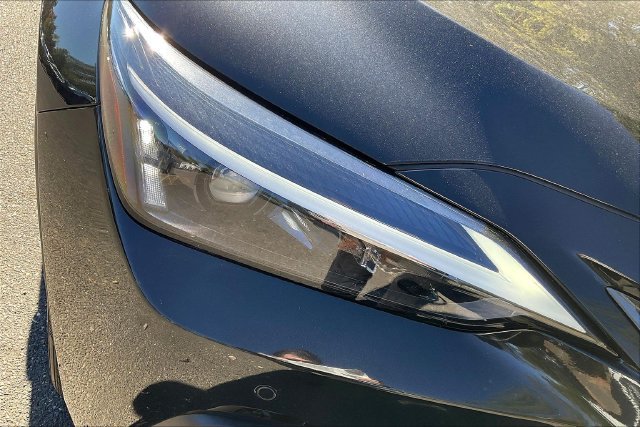 Used 2025 Lexus NX 350 AWD w/ Accessory Package (2T) image 32