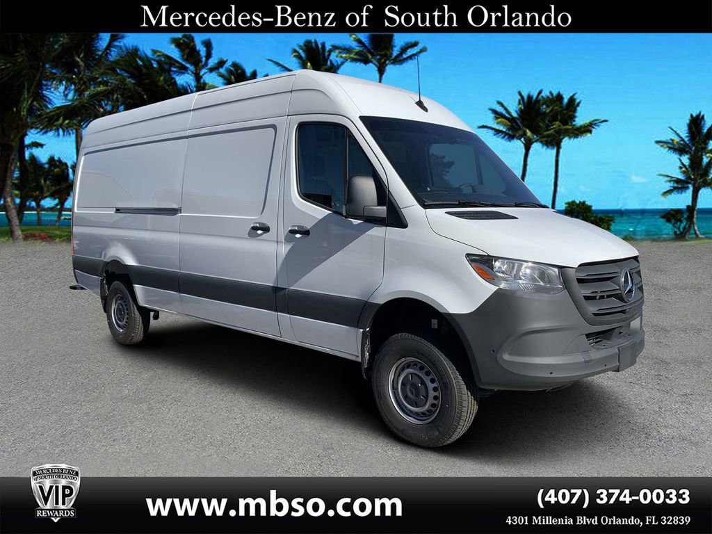Used 2023 Mercedes-Benz Sprinter 2500 image 1