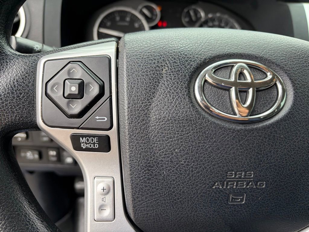Used 2016 Toyota Tundra SR5 w/ SR5 Upgrade Package AWD/4WD image 27