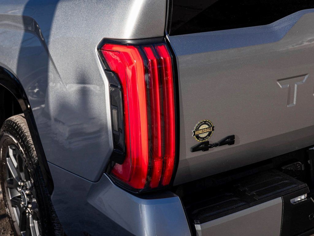 Used 2023 Toyota Tundra Platinum w/ Advanced Package image 39