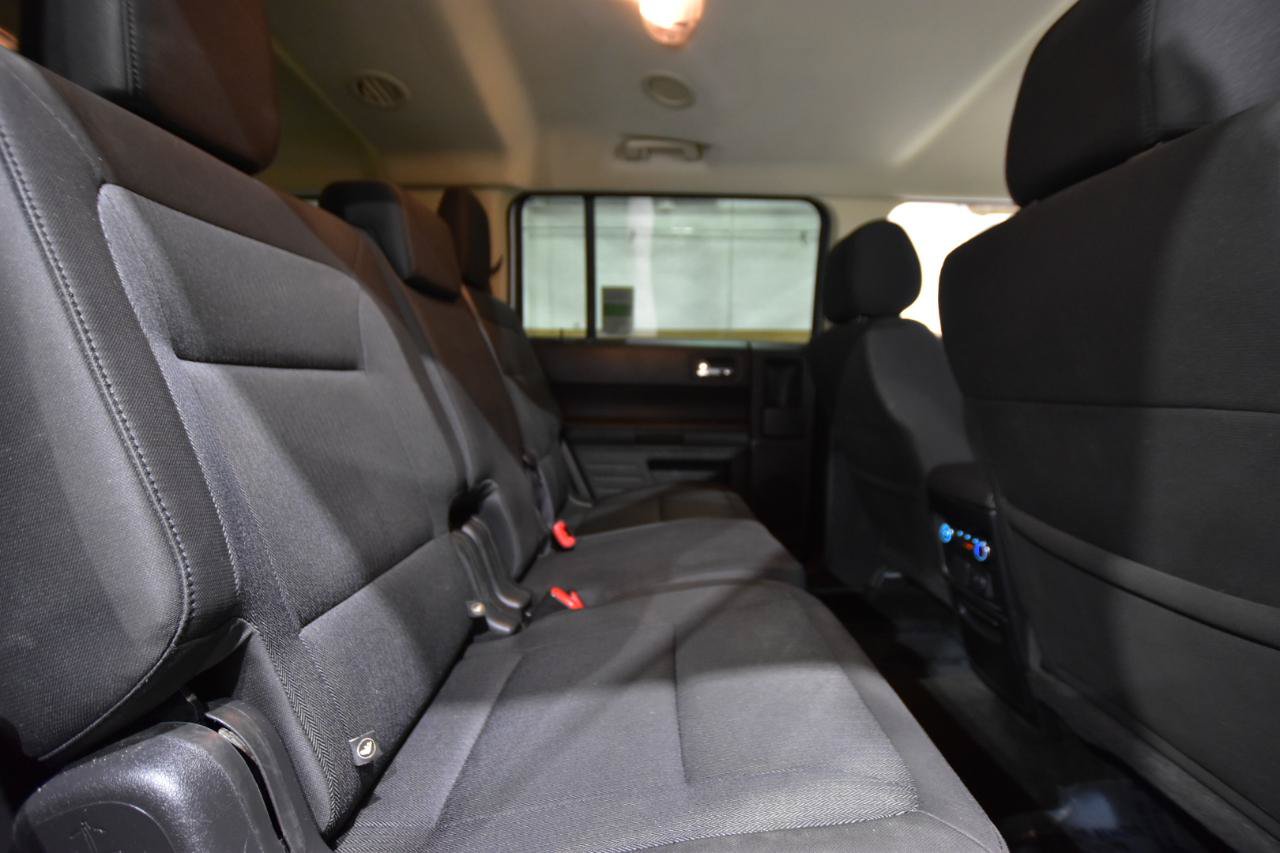 Used 2018 Ford Flex SE FWD image 30