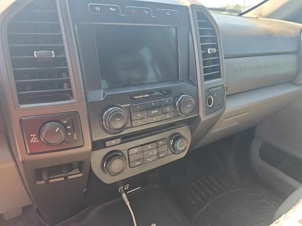 Used 2018 Ford F350 XL w/ STX Appearance Package image 4