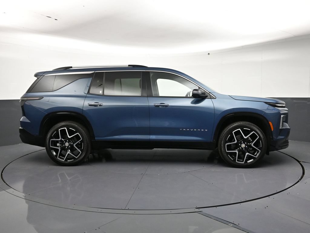 Used 2026 Chevrolet Traverse High Country AWD/4WD image 6