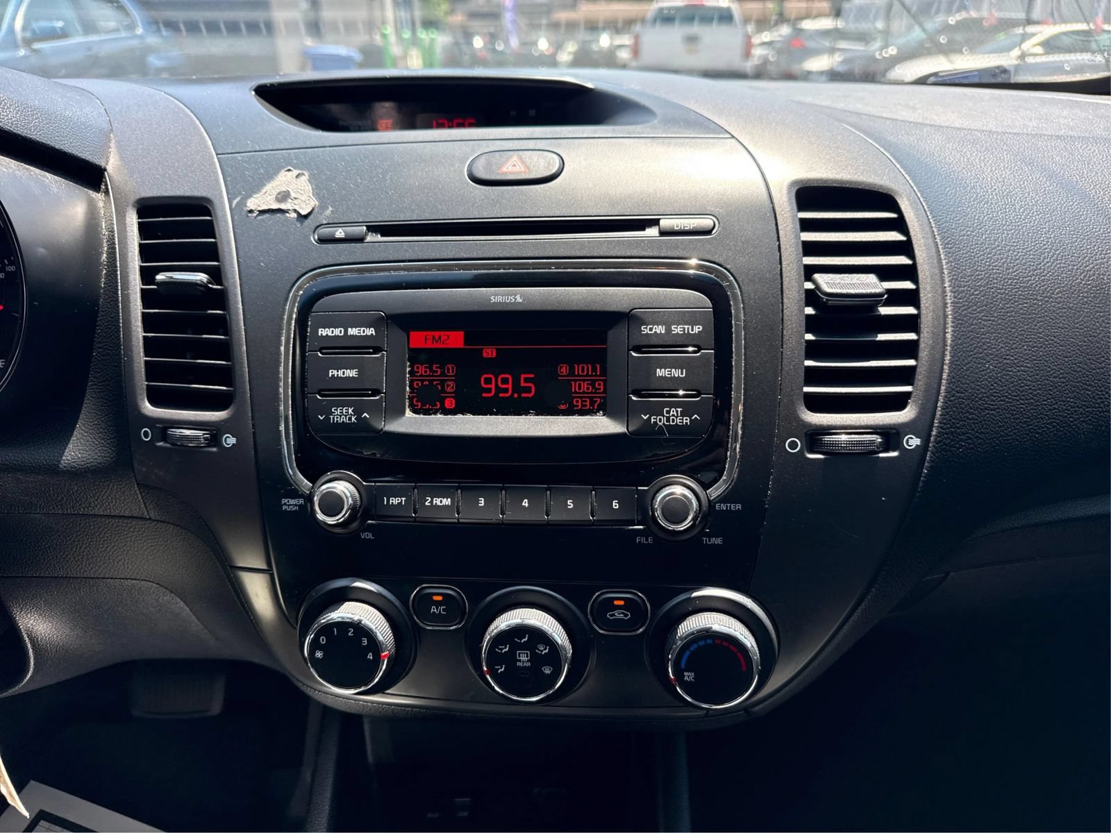 Used 2018 Kia Forte LX FWD image 14