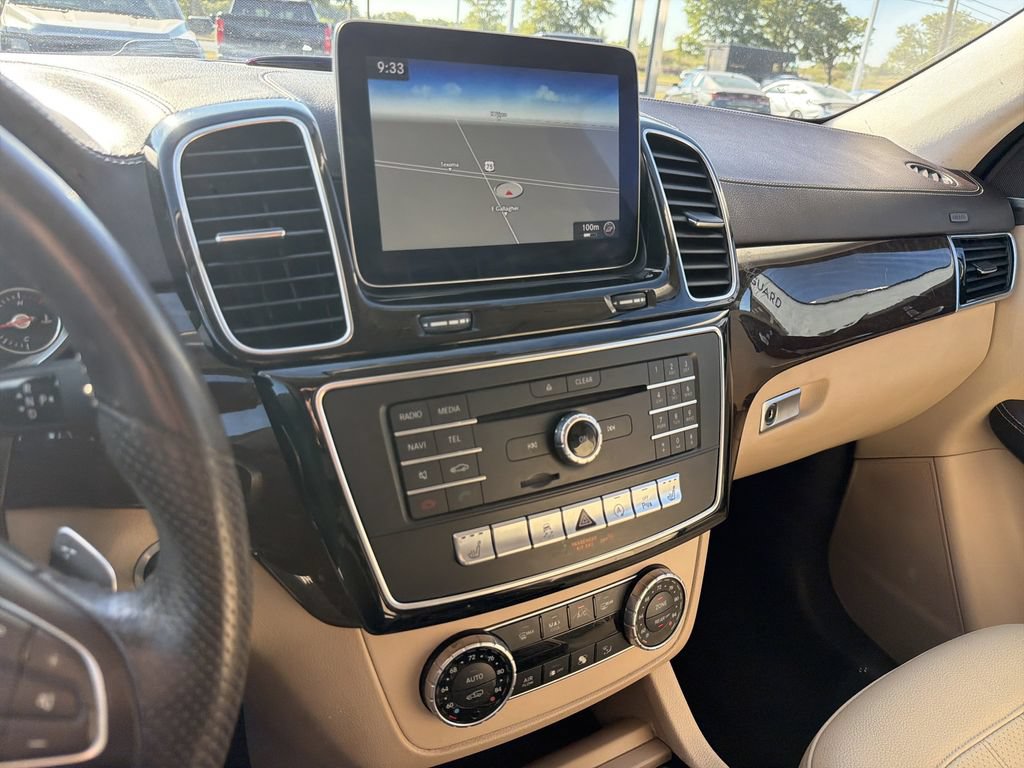 Used 2018 Mercedes-Benz GLS 450 4MATIC w/ Premium Package image 29