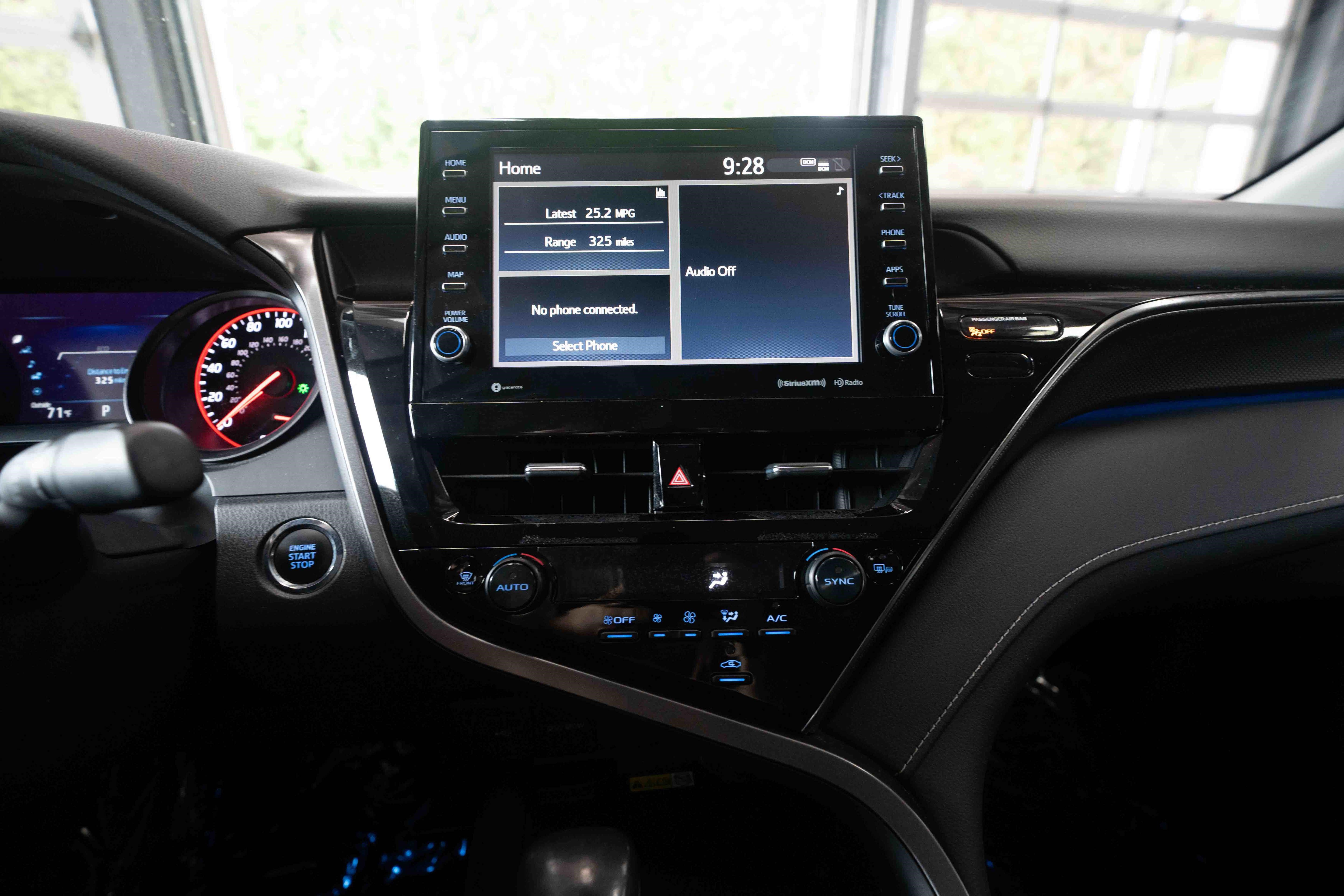 Used 2024 Toyota Camry XSE FWD image 17