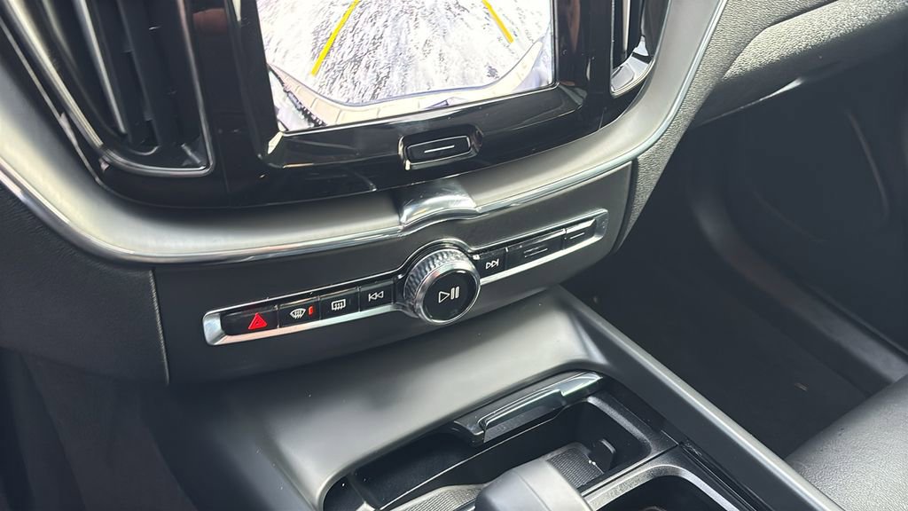 Certified 2024 Volvo XC60 B5 Core w/ Protection Package Premier image 20