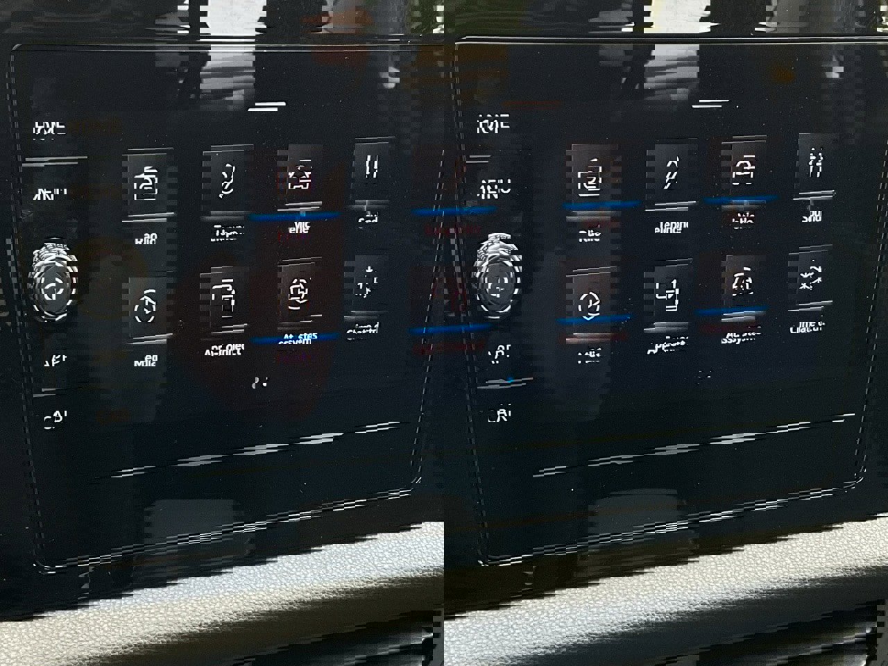 Used 2025 Volkswagen Jetta S image 29