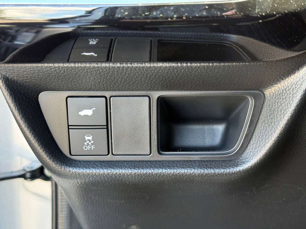 Certified 2025 Acura ADX AWD image 27