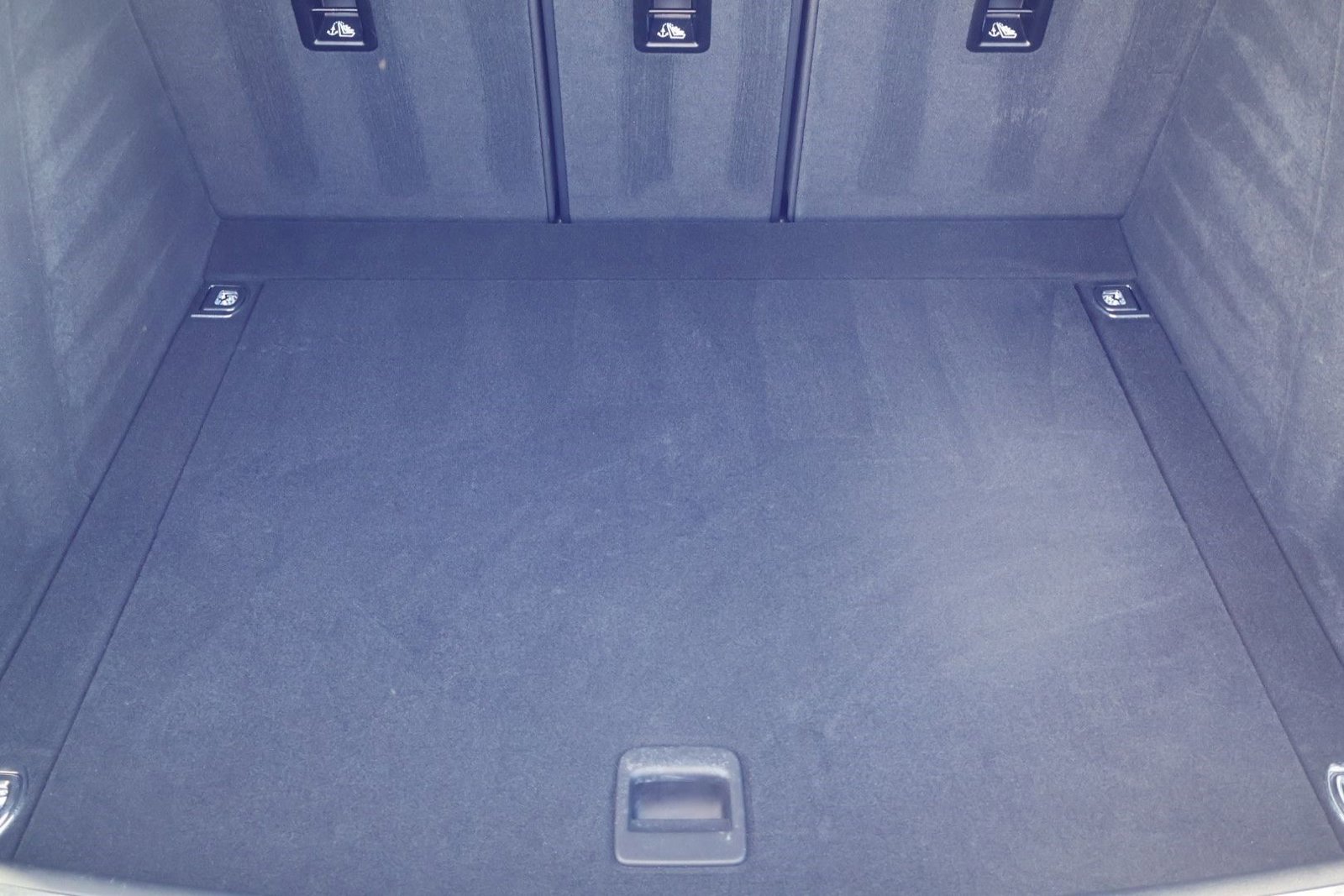 Certified 2025 Porsche Macan image 22