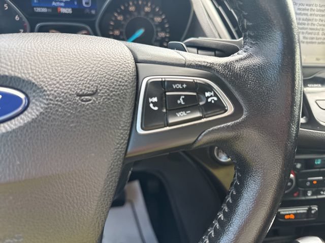 Used 2017 Ford Escape Titanium w/ Equipment Group 301A AWD/4WD image 22