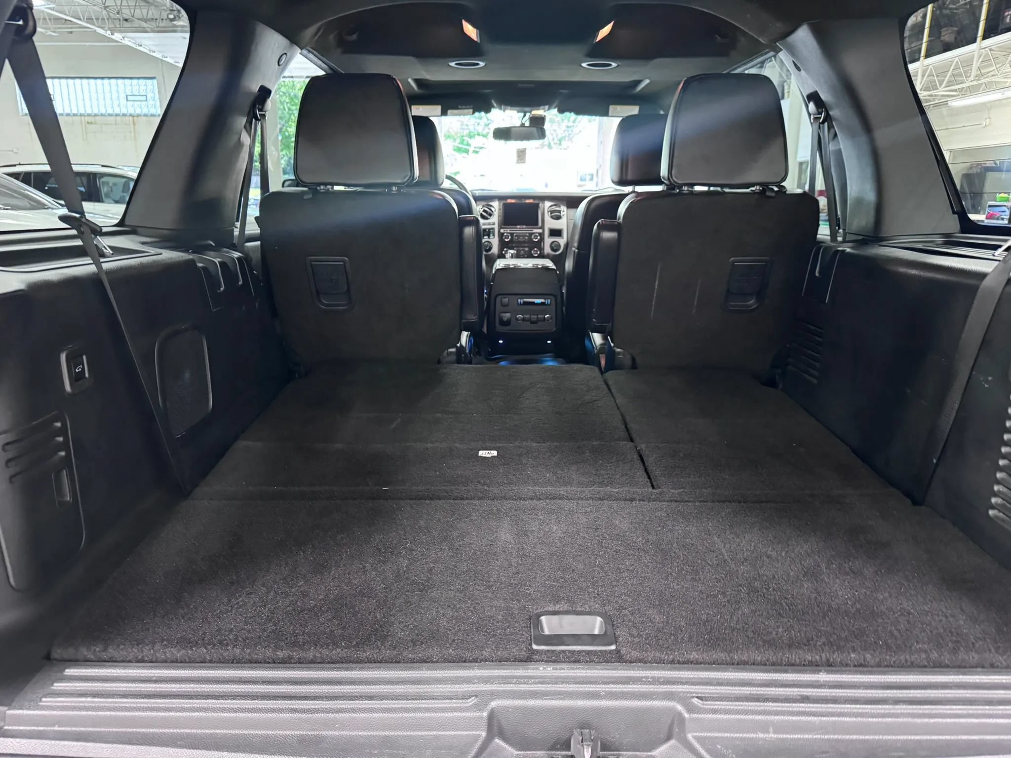 Used 2017 Ford Expedition Limited w/ Equipment Group 301A AWD/4WD image 18
