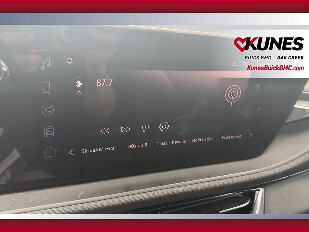 Used 2025 Buick Envista Sport Touring w/ Convenience I Package FWD image 27