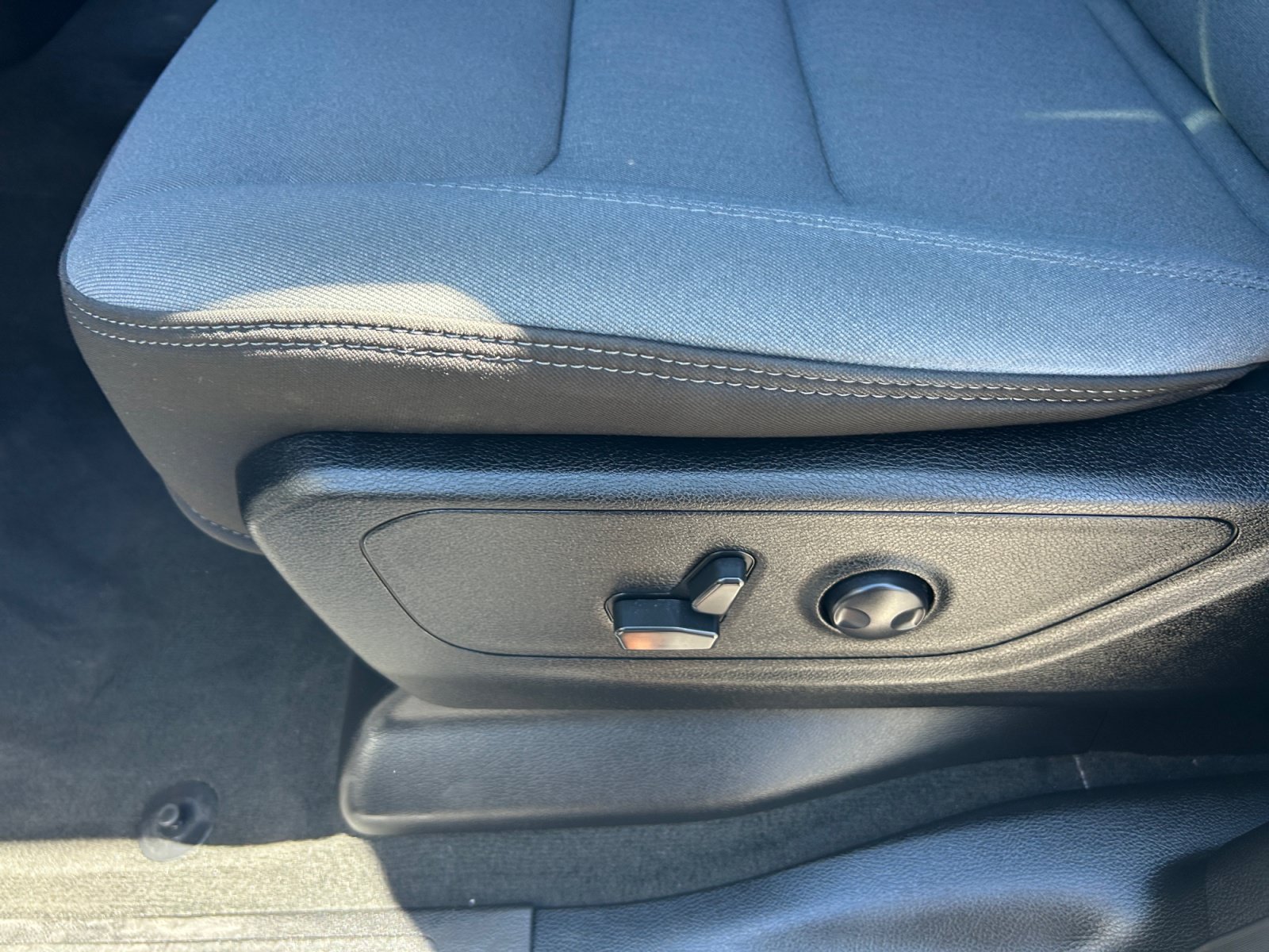 Used 2022 RAM 1500 Big Horn RWD image 14
