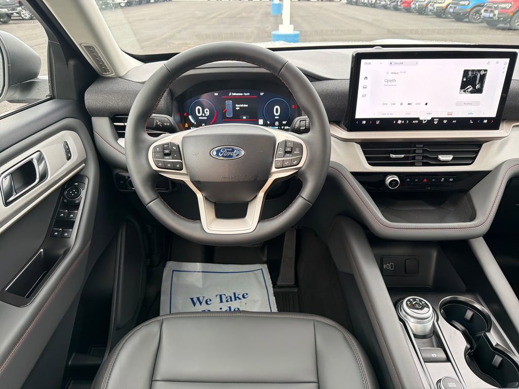 New 2026 Ford Explorer Active w/ Active Comfort Package image 13