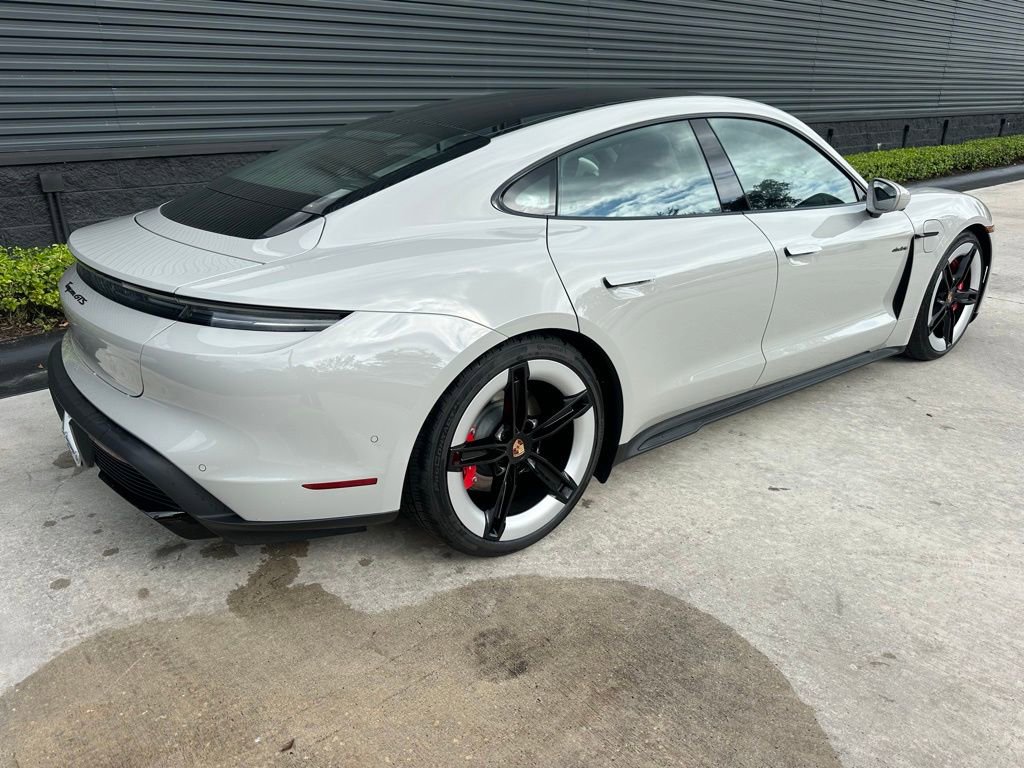 Used 2026 Porsche Taycan GTS AWD/4WD image 9