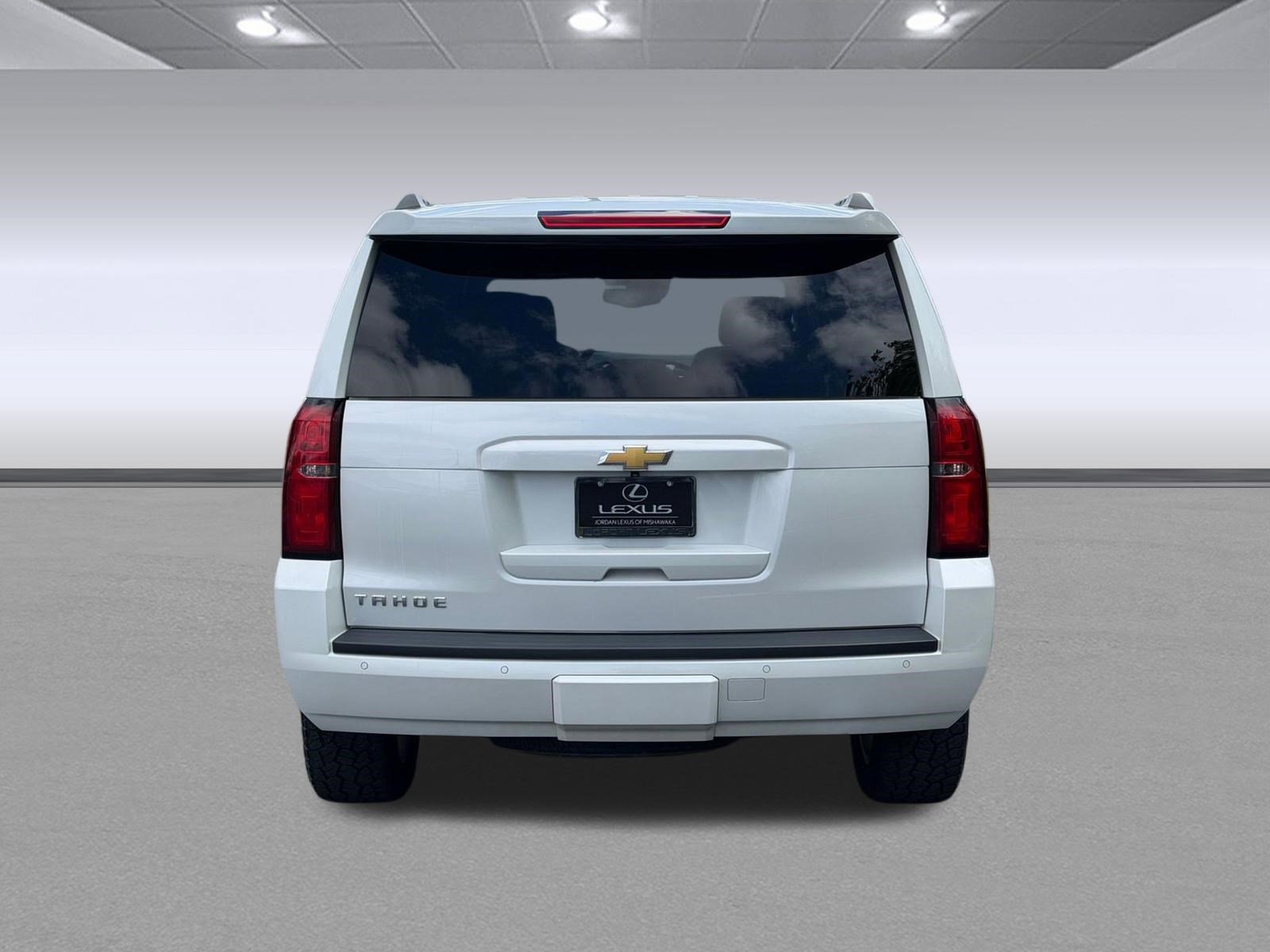 Used 2017 Chevrolet Tahoe LT w/ Luxury Package AWD/4WD image 10