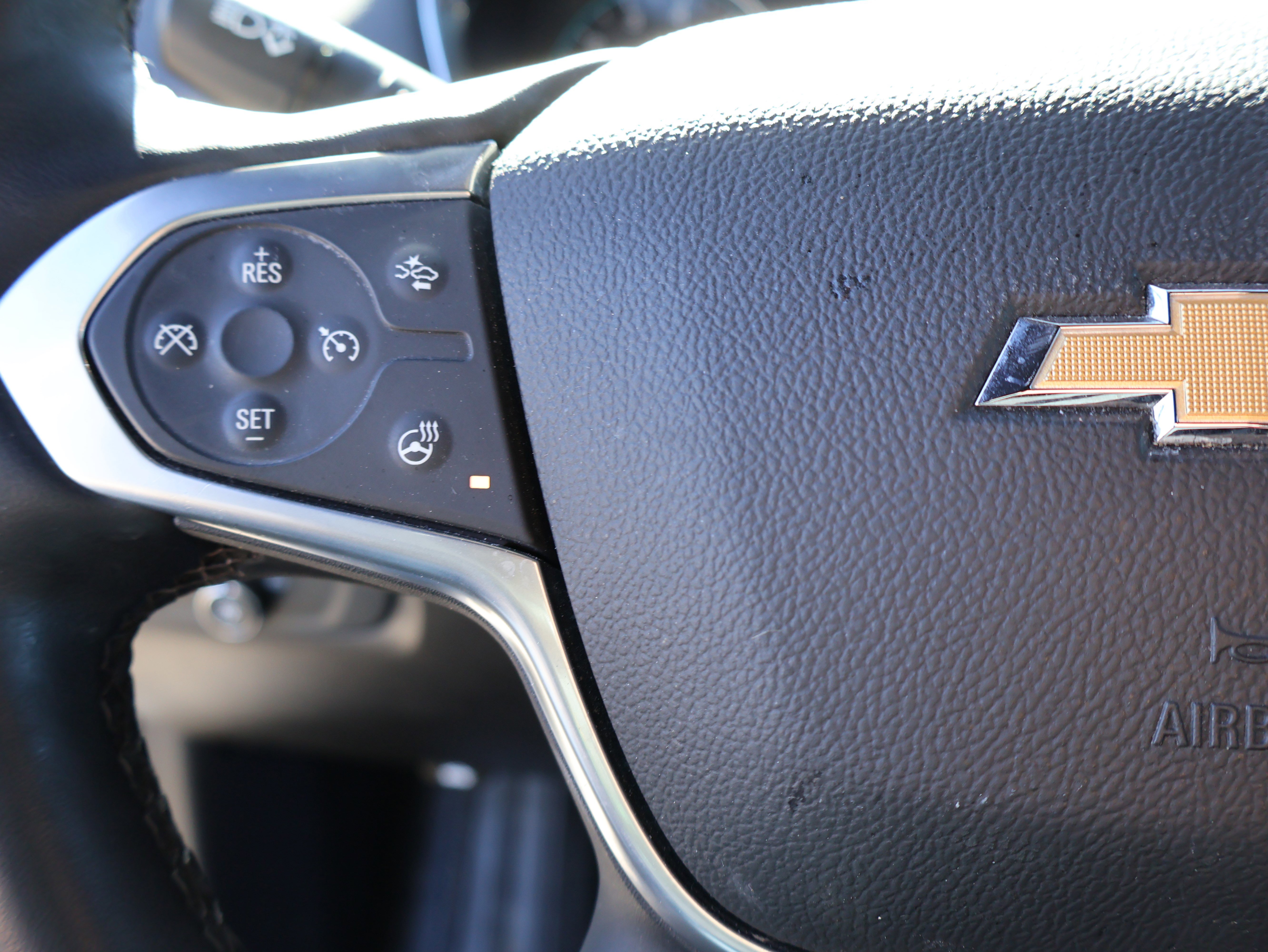 Used 2023 Chevrolet Traverse LT image 34