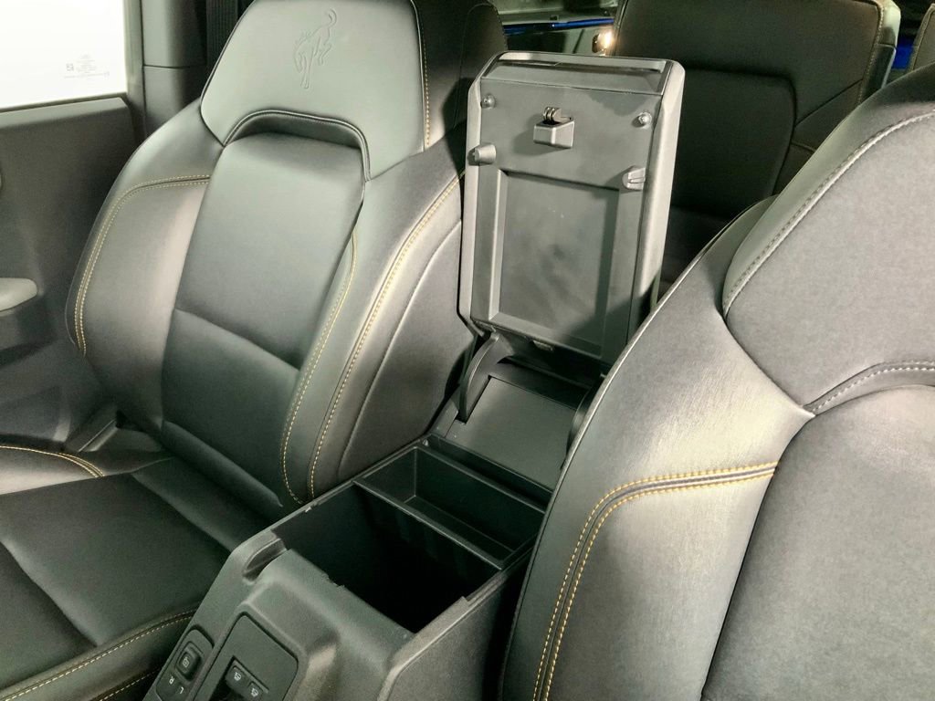 Used 2023 Ford Bronco Badlands image 26