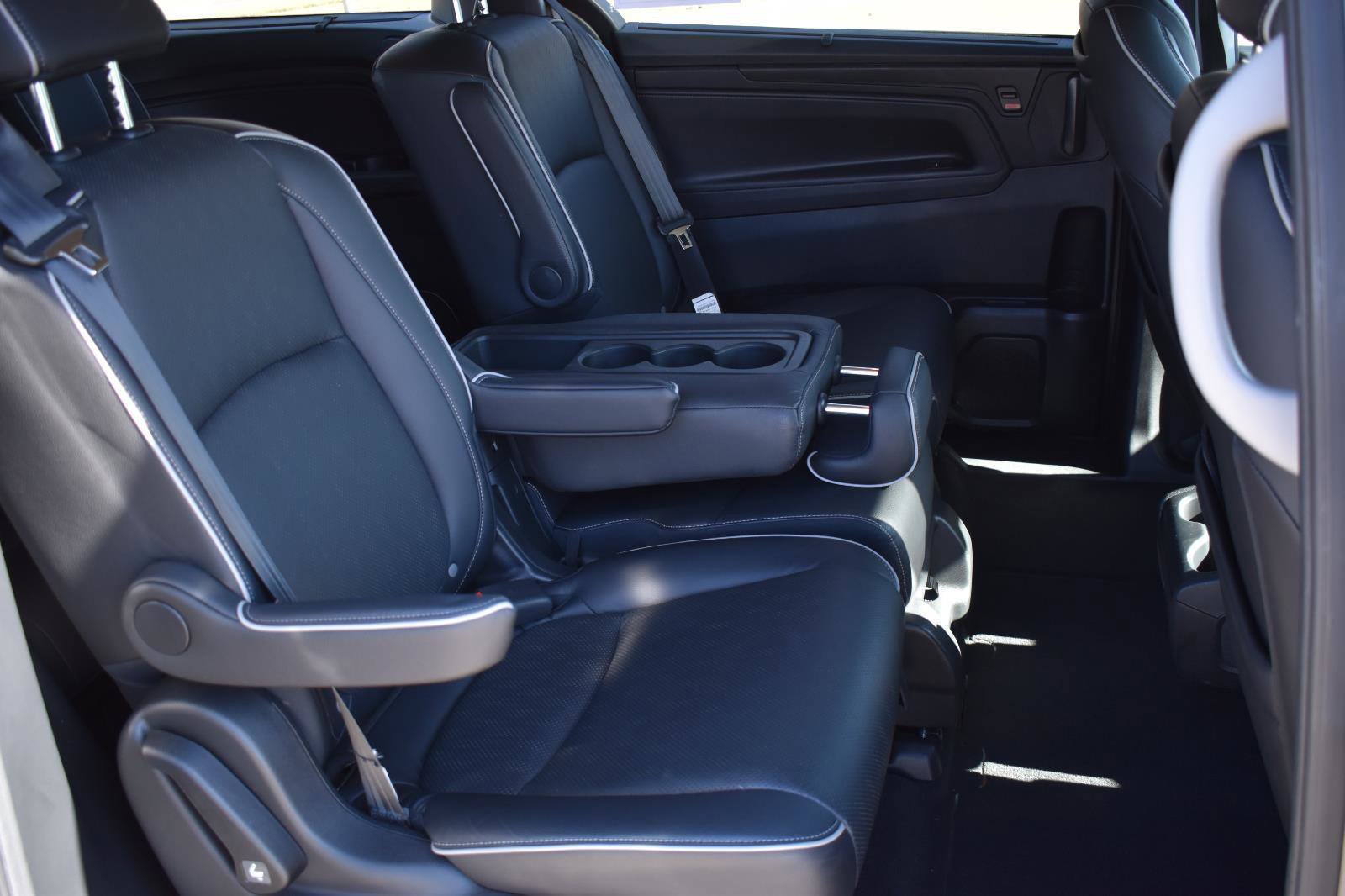 Used 2023 Honda Odyssey Elite image 16