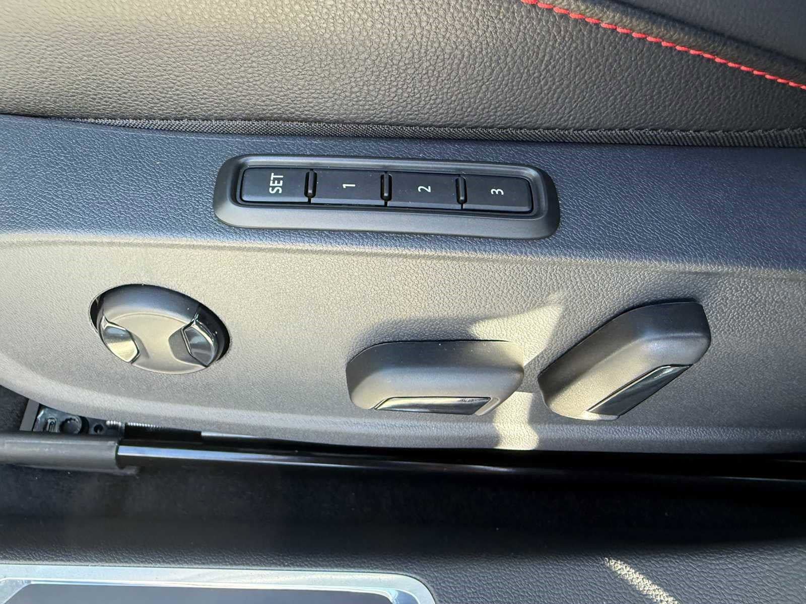 New 2026 Volkswagen Jetta GLI Autobahn FWD image 8