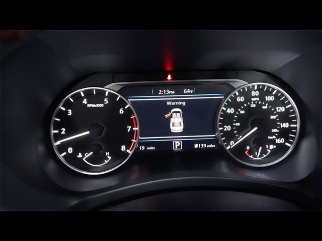 Used 2025 Nissan Sentra SR w/ Midnight Edition FWD image 23